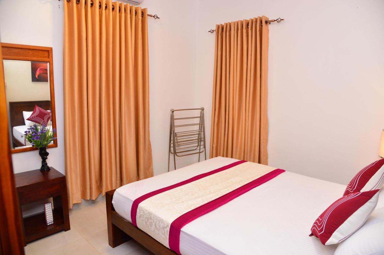 Bed and Breakfast Sunshine Greens Hikkaduwa Exterior foto